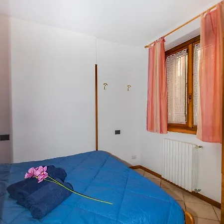 House Nicholas Feriehus *